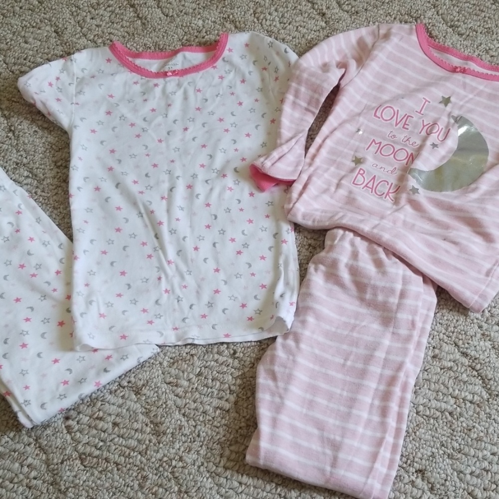 Girl's  pajamas 5t